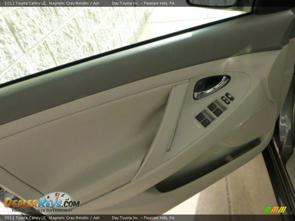2011 Toyota Camry LE Magnetic Gray Metallic / Ash Photo #16