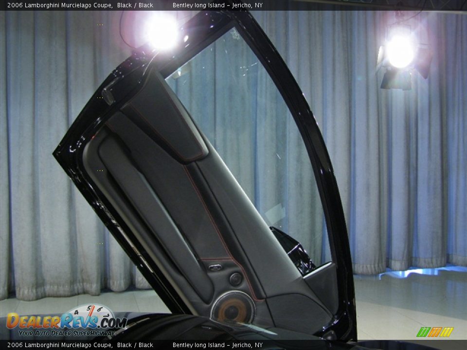 2006 Lamborghini Murcielago Coupe Black / Black Photo #11
