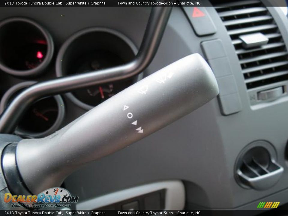 2013 Toyota Tundra Double Cab Super White / Graphite Photo #14