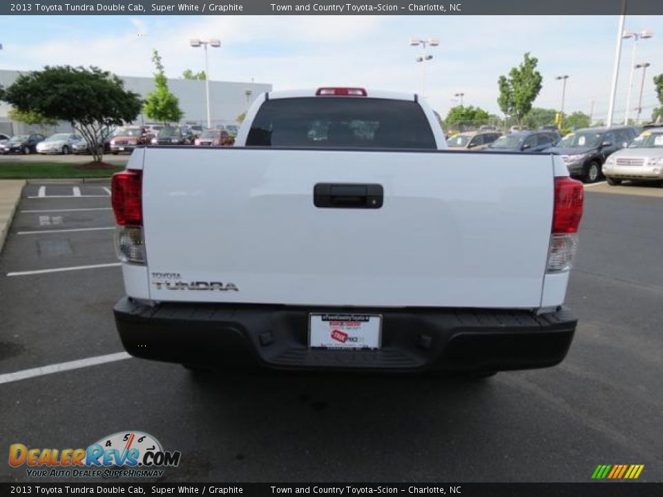 2013 Toyota Tundra Double Cab Super White / Graphite Photo #17