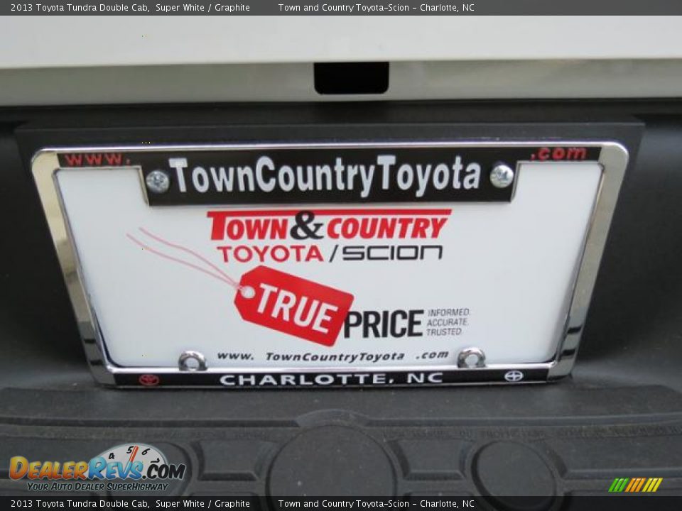 2013 Toyota Tundra Double Cab Super White / Graphite Photo #20