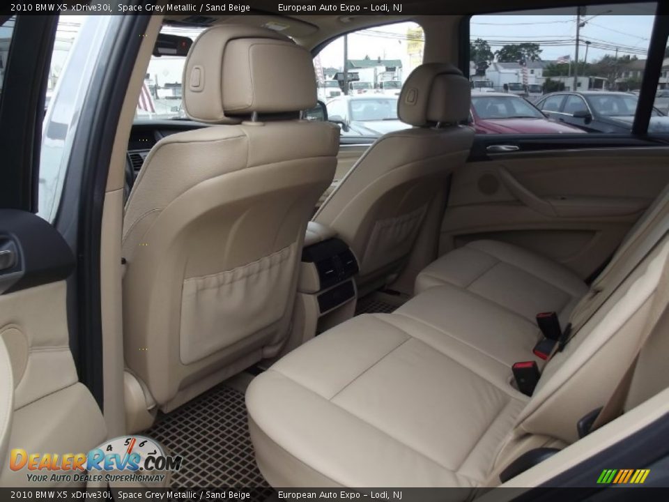 2010 BMW X5 xDrive30i Space Grey Metallic / Sand Beige Photo #9