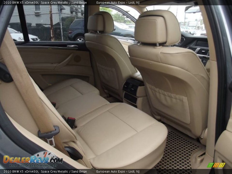 2010 BMW X5 xDrive30i Space Grey Metallic / Sand Beige Photo #10