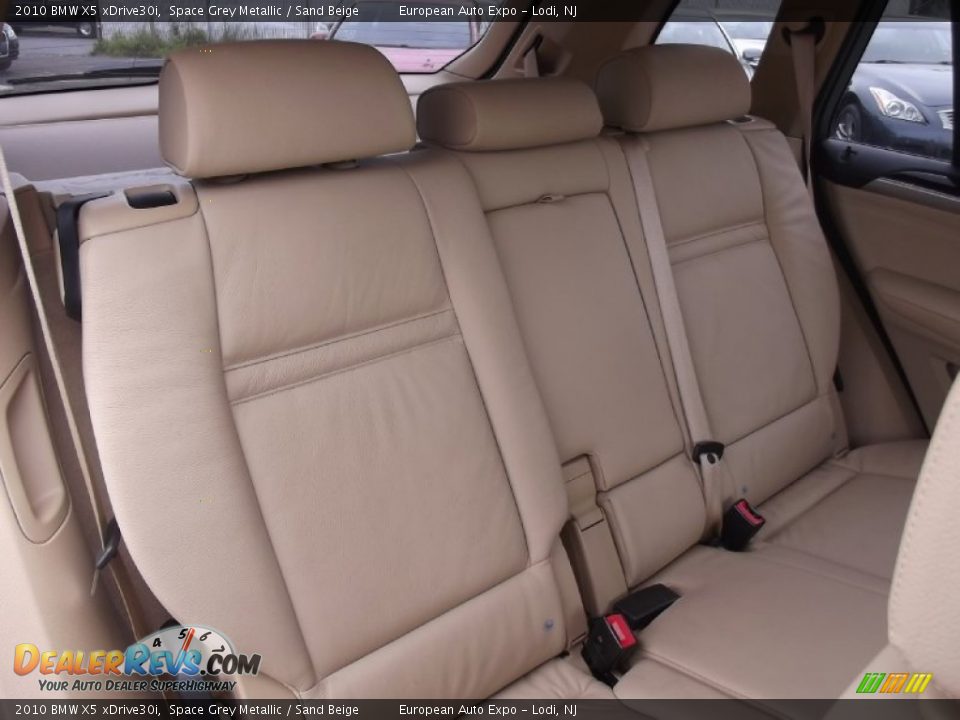 2010 BMW X5 xDrive30i Space Grey Metallic / Sand Beige Photo #11