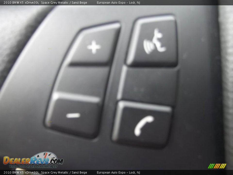 2010 BMW X5 xDrive30i Space Grey Metallic / Sand Beige Photo #18