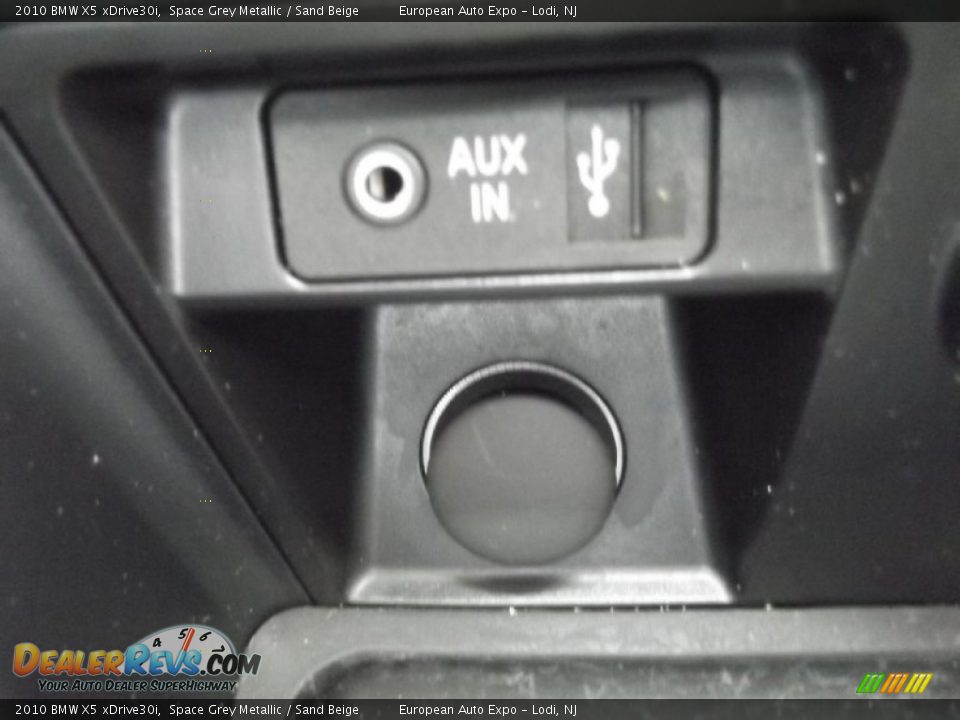 2010 BMW X5 xDrive30i Space Grey Metallic / Sand Beige Photo #29