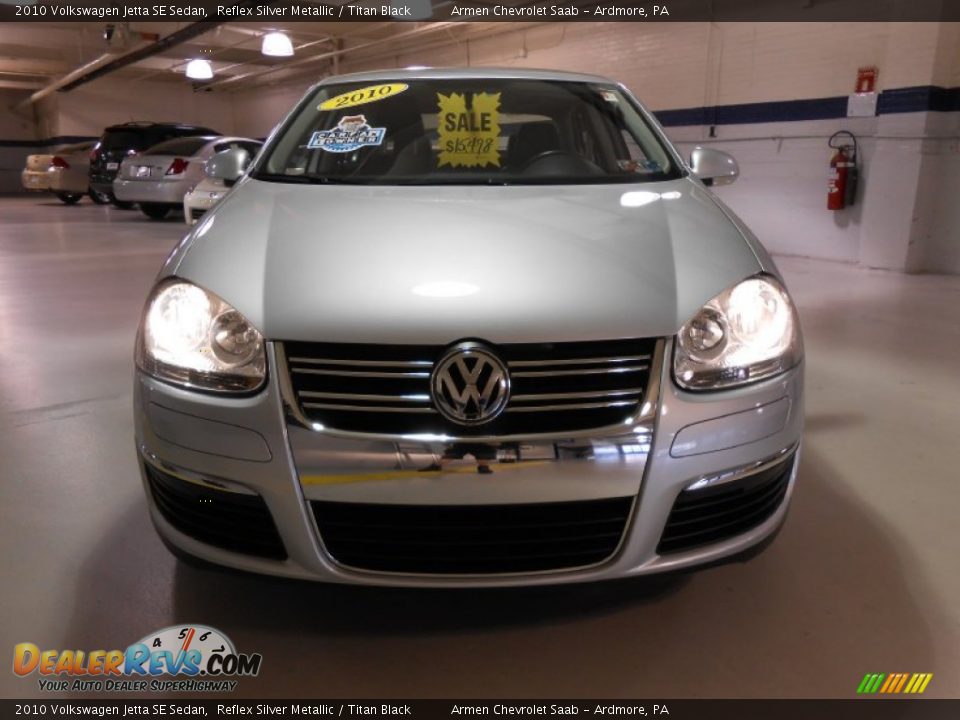 2010 Volkswagen Jetta SE Sedan Reflex Silver Metallic / Titan Black Photo #2