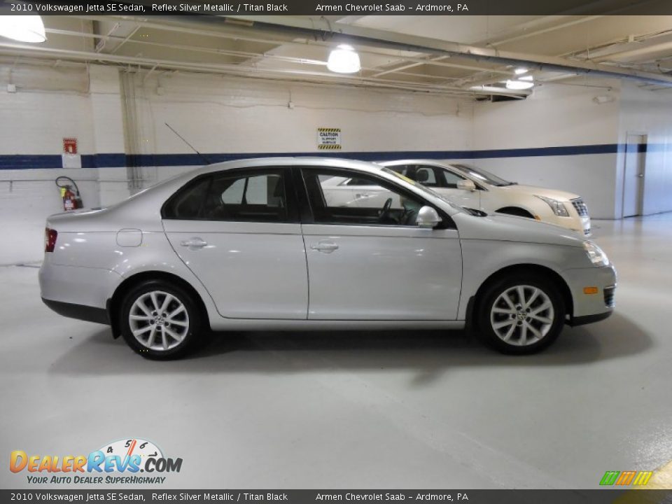 2010 Volkswagen Jetta SE Sedan Reflex Silver Metallic / Titan Black Photo #4