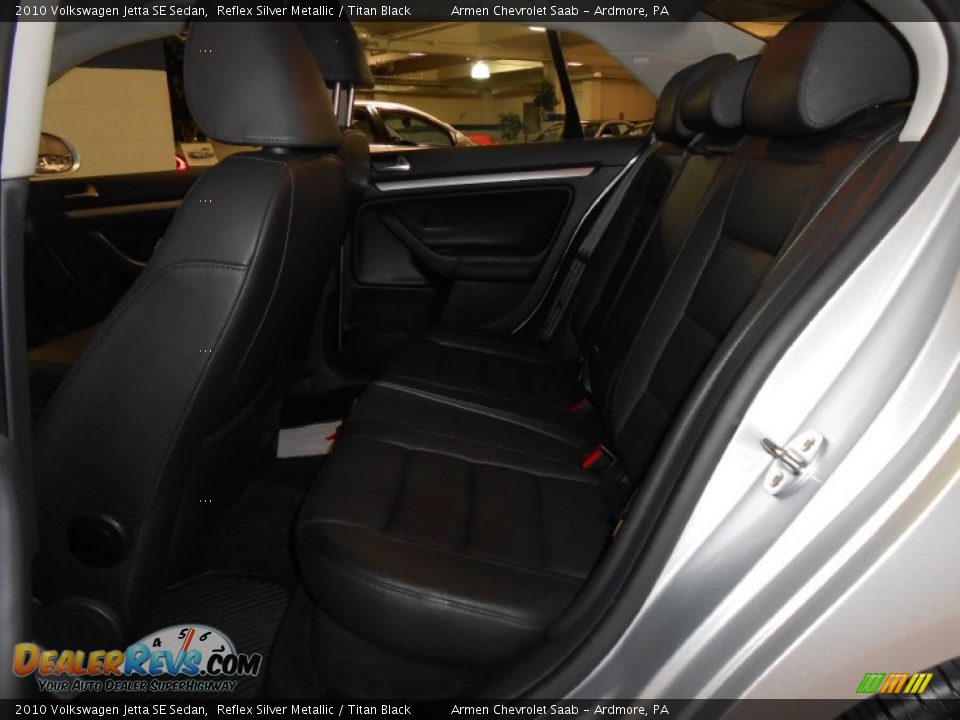 2010 Volkswagen Jetta SE Sedan Reflex Silver Metallic / Titan Black Photo #17