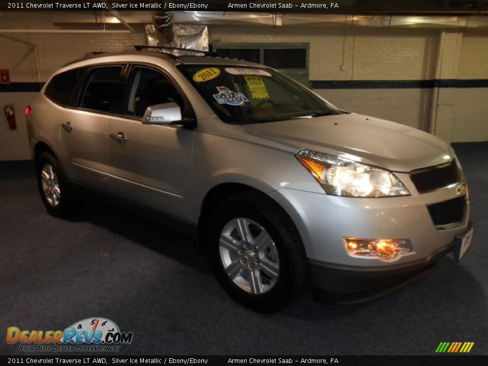 2011 Chevrolet Traverse LT AWD Silver Ice Metallic / Ebony/Ebony Photo #3
