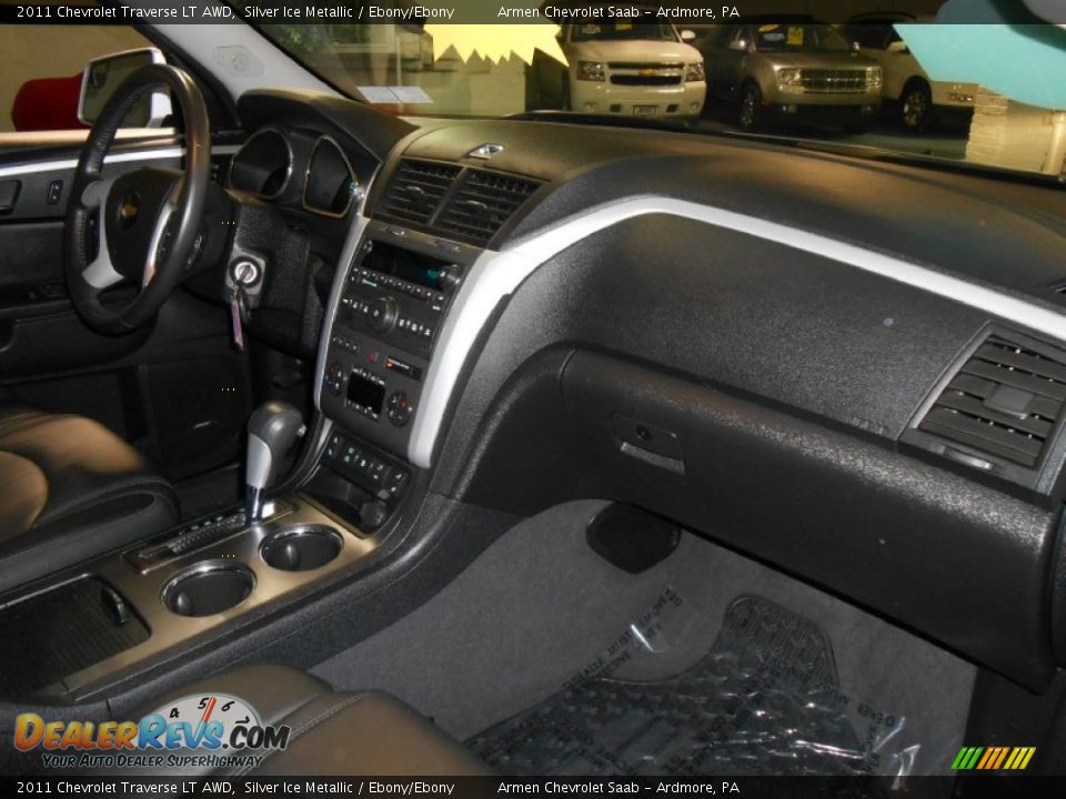 2011 Chevrolet Traverse LT AWD Silver Ice Metallic / Ebony/Ebony Photo #12