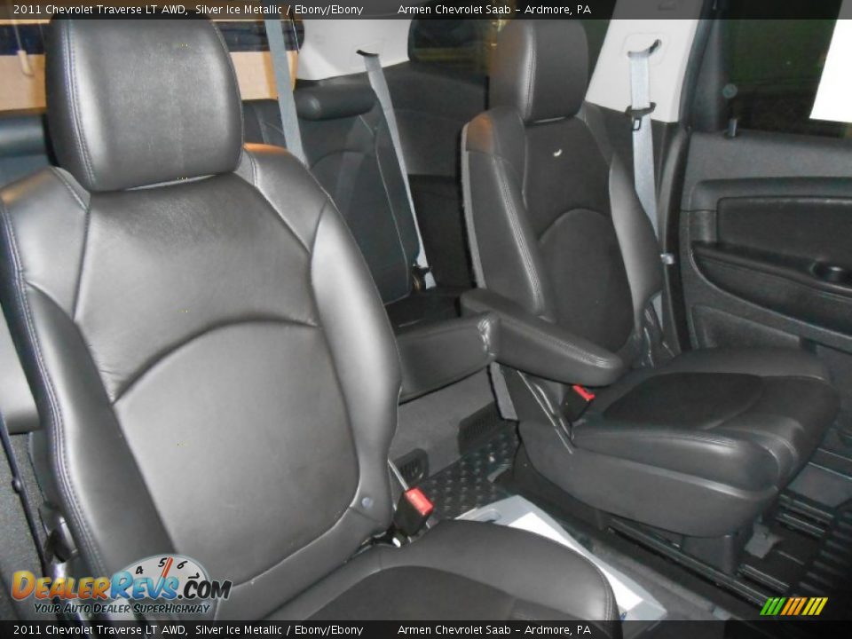 2011 Chevrolet Traverse LT AWD Silver Ice Metallic / Ebony/Ebony Photo #15