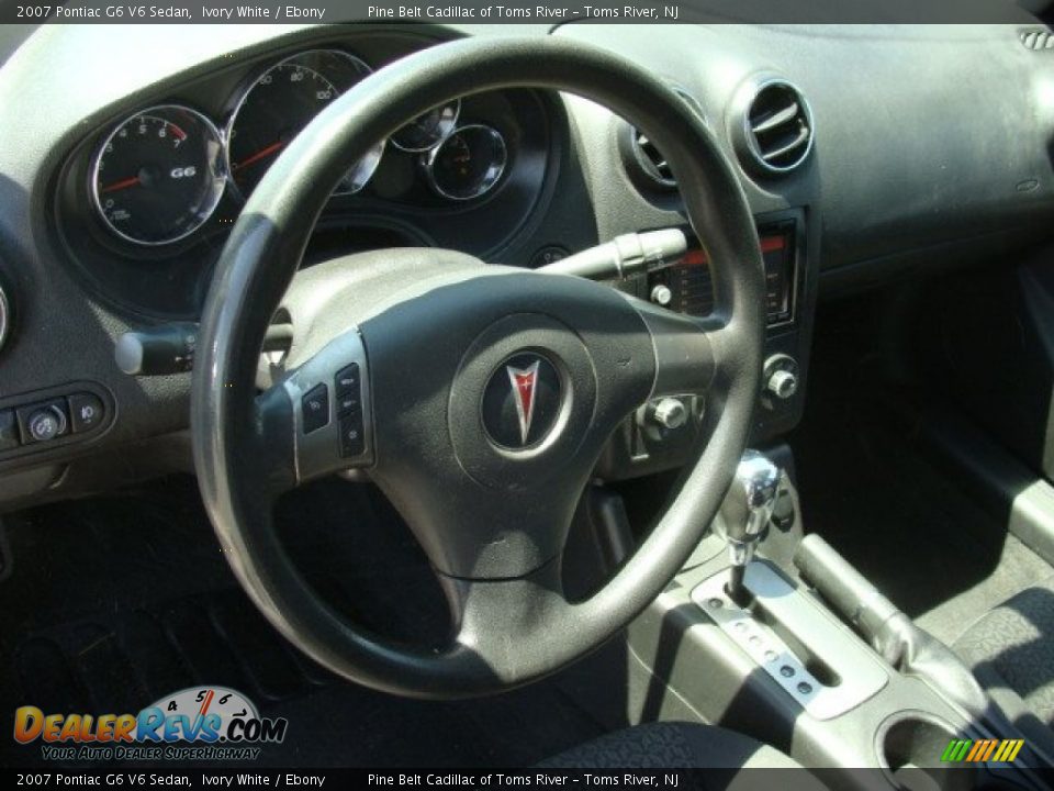 2007 Pontiac G6 V6 Sedan Ivory White / Ebony Photo #9
