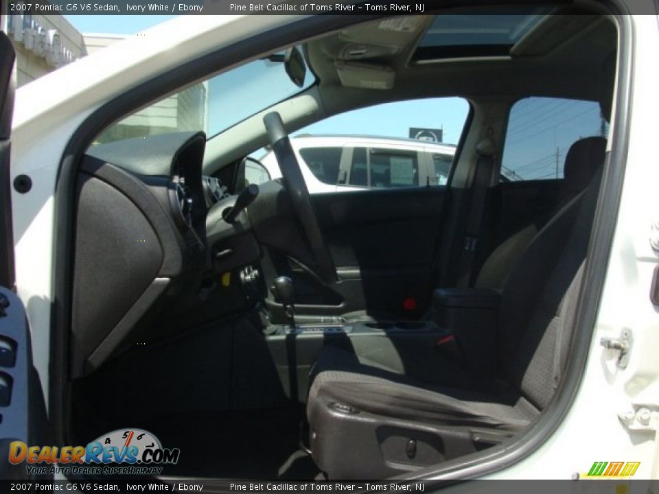 2007 Pontiac G6 V6 Sedan Ivory White / Ebony Photo #10