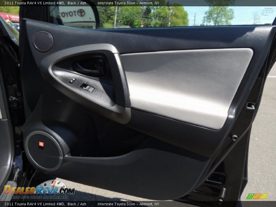 2011 Toyota RAV4 V6 Limited 4WD Black / Ash Photo #20