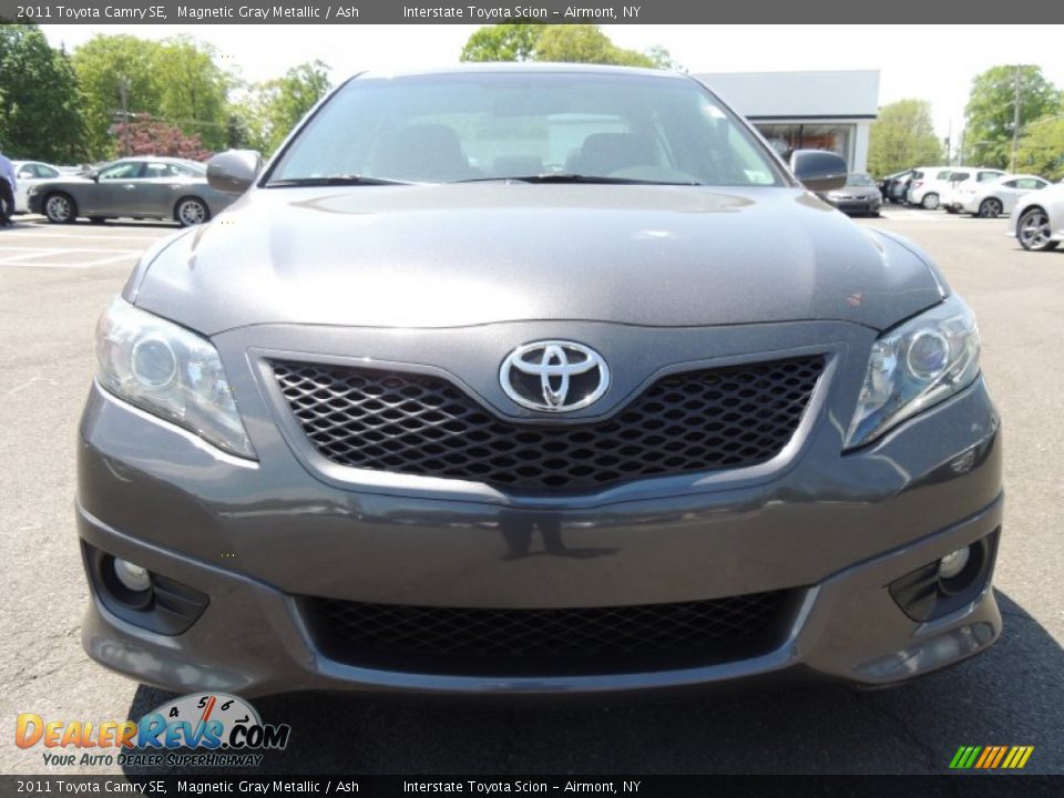 2011 Toyota Camry SE Magnetic Gray Metallic / Ash Photo #2
