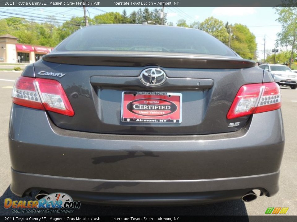 2011 Toyota Camry SE Magnetic Gray Metallic / Ash Photo #5