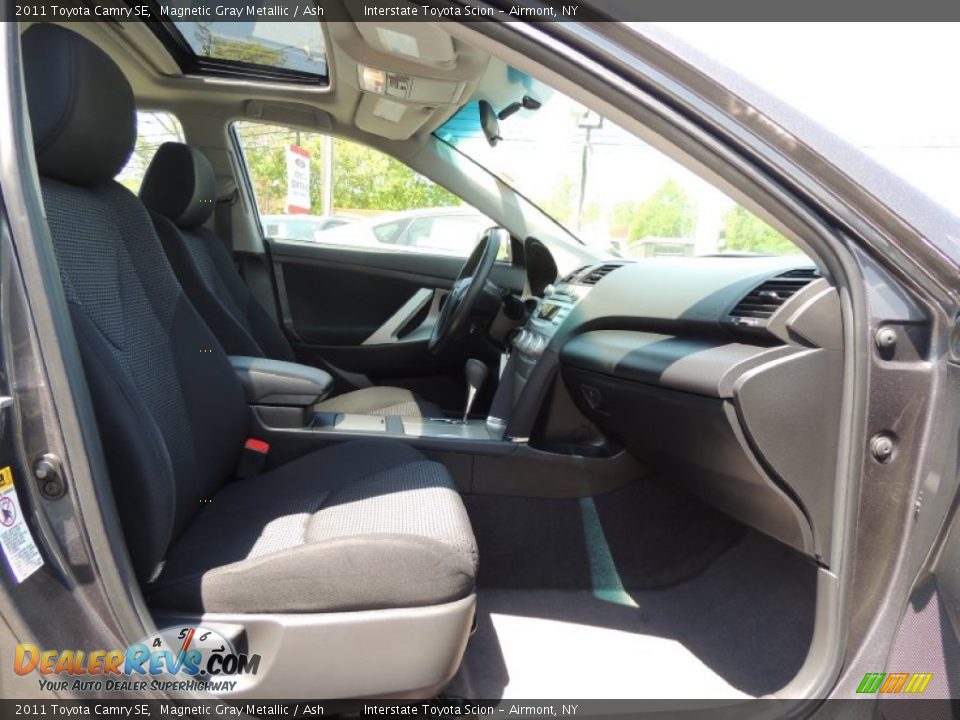 2011 Toyota Camry SE Magnetic Gray Metallic / Ash Photo #22