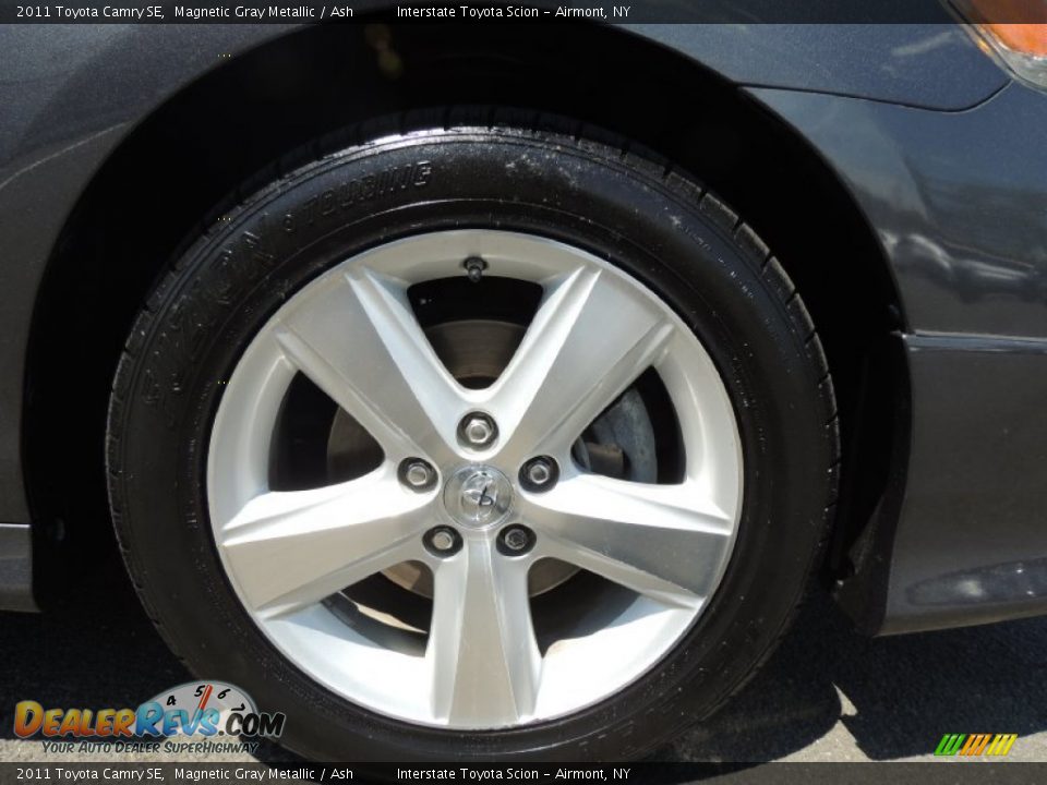 2011 Toyota Camry SE Magnetic Gray Metallic / Ash Photo #23