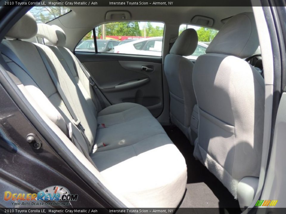 2010 Toyota Corolla LE Magnetic Gray Metallic / Ash Photo #18