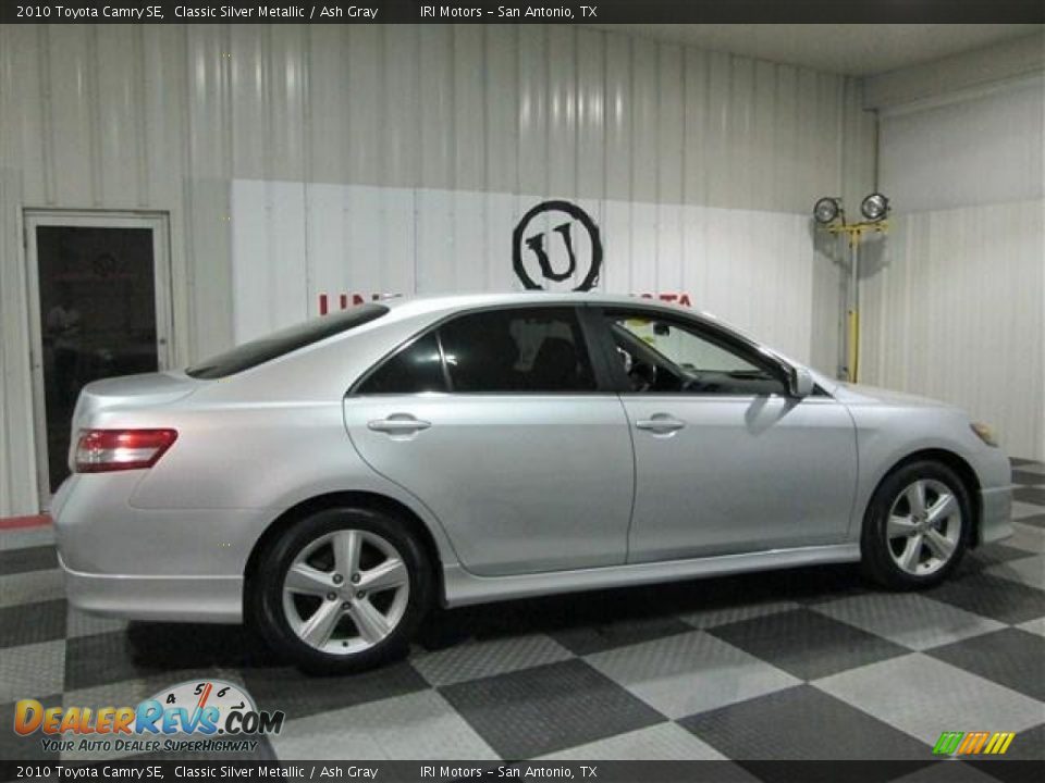 2010 Toyota Camry SE Classic Silver Metallic / Ash Gray Photo #7