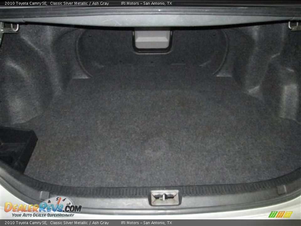 2010 Toyota Camry SE Classic Silver Metallic / Ash Gray Photo #21
