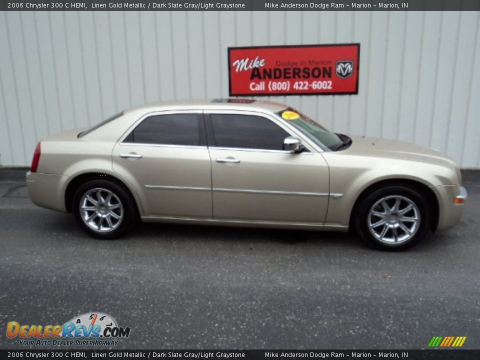 2006 Chrysler 300 C HEMI Linen Gold Metallic / Dark Slate Gray/Light Graystone Photo #2