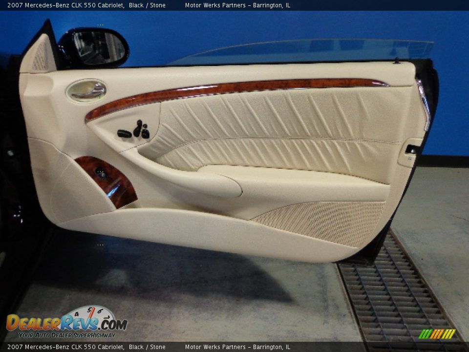 2007 Mercedes-Benz CLK 550 Cabriolet Black / Stone Photo #34