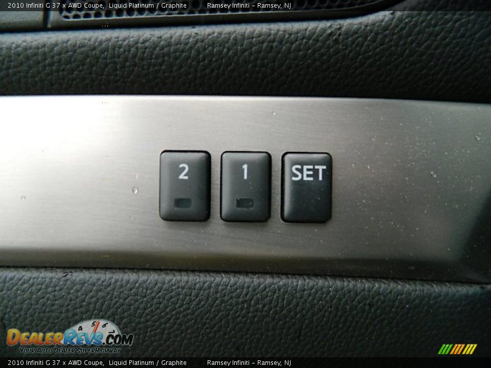 2010 Infiniti G 37 x AWD Coupe Liquid Platinum / Graphite Photo #20