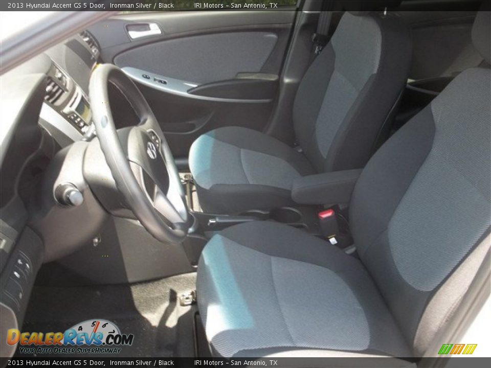 2013 Hyundai Accent GS 5 Door Ironman Silver / Black Photo #6
