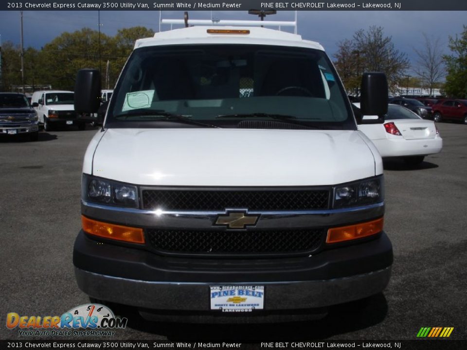 2013 Chevrolet Express Cutaway 3500 Utility Van Summit White / Medium Pewter Photo #2