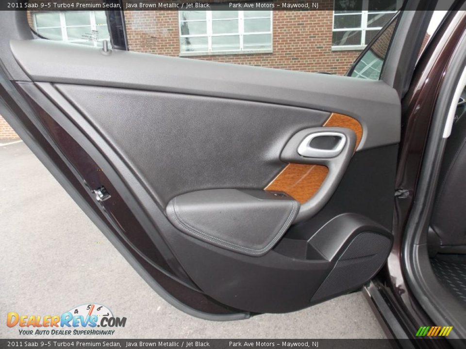 Door Panel of 2011 Saab 9-5 Turbo4 Premium Sedan Photo #21