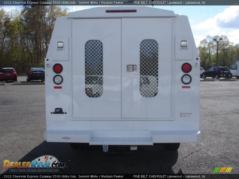2013 Chevrolet Express Cutaway 3500 Utility Van Summit White / Medium Pewter Photo #5
