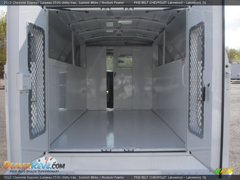 2013 Chevrolet Express Cutaway 3500 Utility Van Summit White / Medium Pewter Photo #8