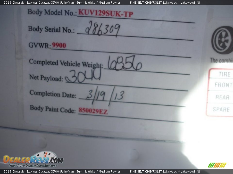 2013 Chevrolet Express Cutaway 3500 Utility Van Summit White / Medium Pewter Photo #23