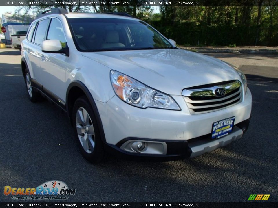 2011 Subaru Outback 3.6R Limited Wagon Satin White Pearl / Warm Ivory Photo #3