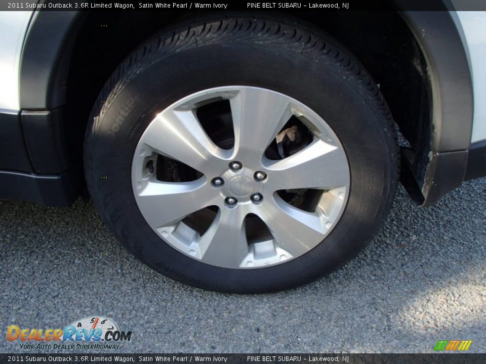 2011 Subaru Outback 3.6R Limited Wagon Satin White Pearl / Warm Ivory Photo #8