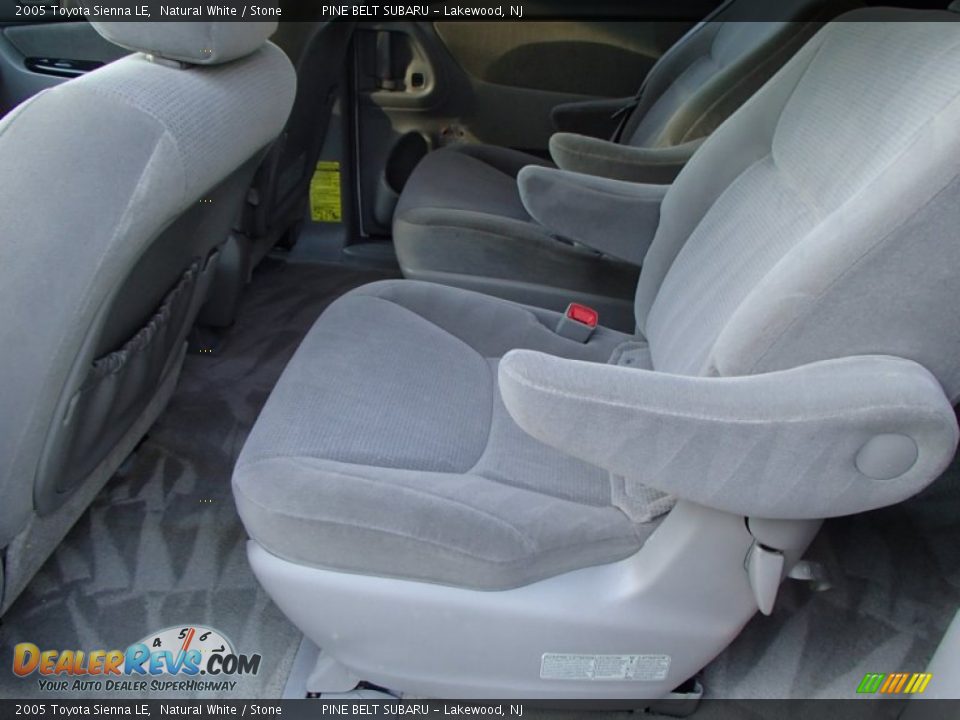 2005 Toyota Sienna LE Natural White / Stone Photo #10