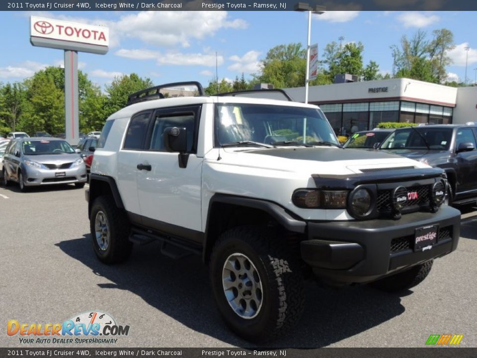 2011 Toyota FJ Cruiser 4WD Iceberg White / Dark Charcoal Photo #1
