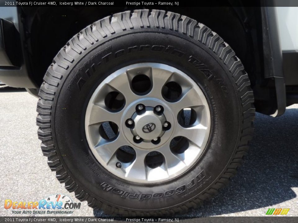 2011 Toyota FJ Cruiser 4WD Iceberg White / Dark Charcoal Photo #14