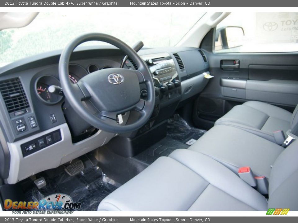 2013 Toyota Tundra Double Cab 4x4 Super White / Graphite Photo #5