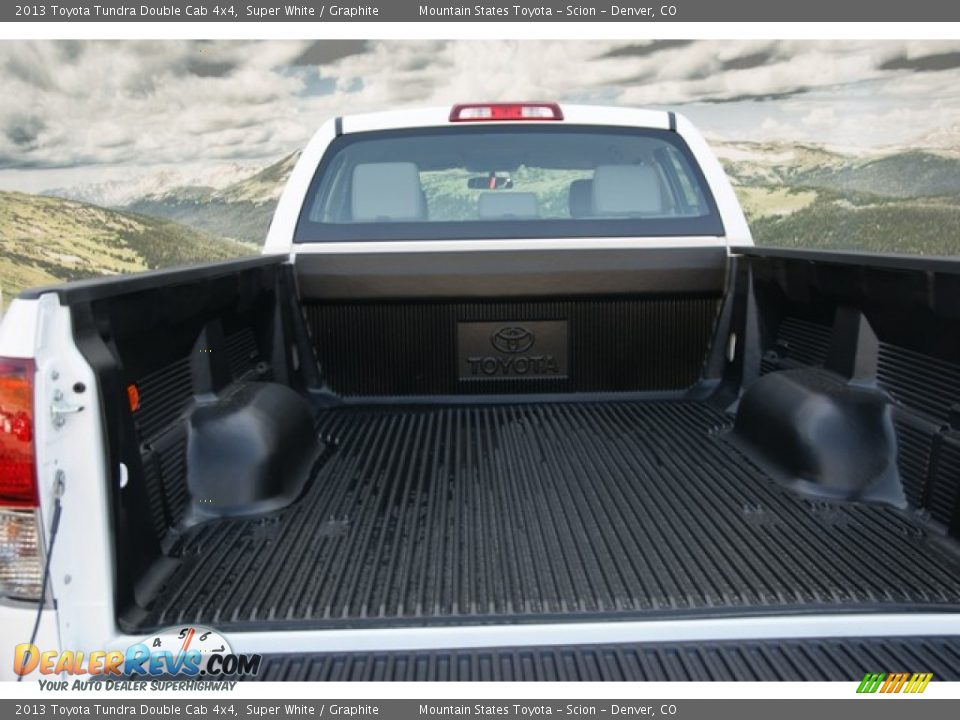 2013 Toyota Tundra Double Cab 4x4 Super White / Graphite Photo #8
