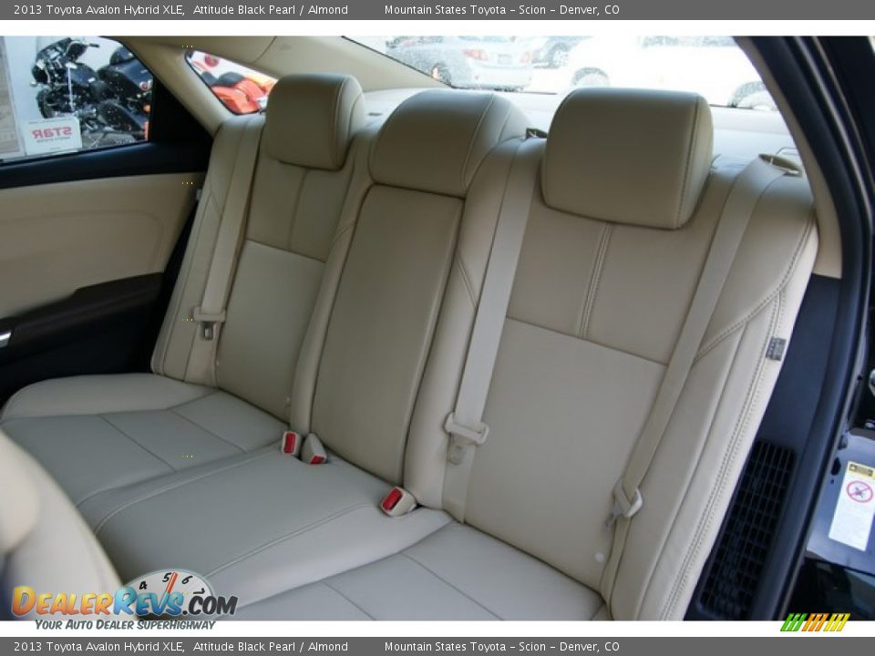 2013 Toyota Avalon Hybrid XLE Attitude Black Pearl / Almond Photo #7