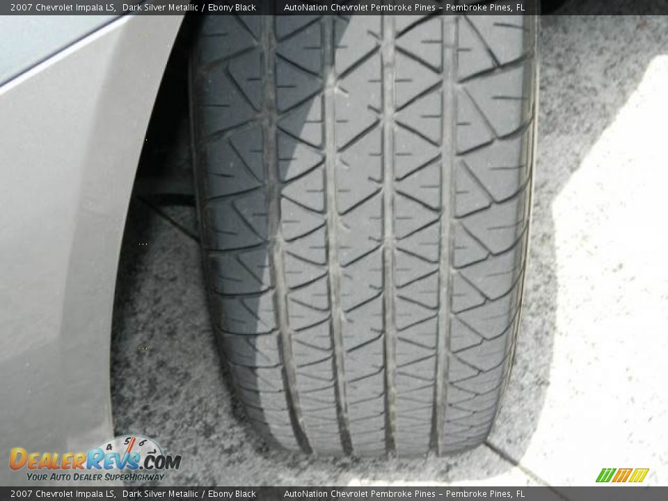 2007 Chevrolet Impala LS Dark Silver Metallic / Ebony Black Photo #29