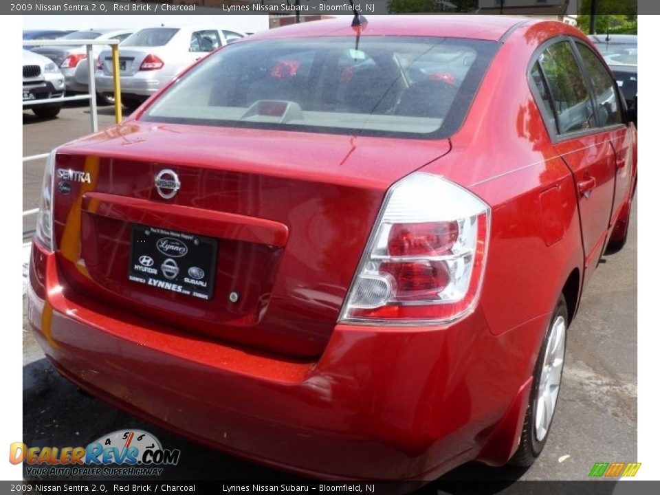 2009 Nissan Sentra 2.0 Red Brick / Charcoal Photo #5