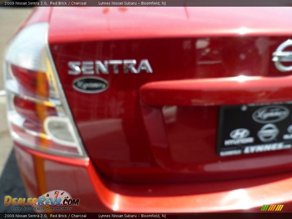 2009 Nissan Sentra 2.0 Red Brick / Charcoal Photo #7