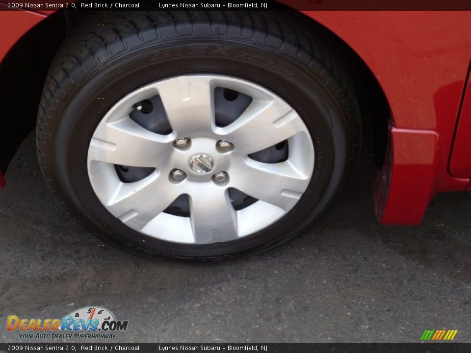 2009 Nissan Sentra 2.0 Red Brick / Charcoal Photo #9