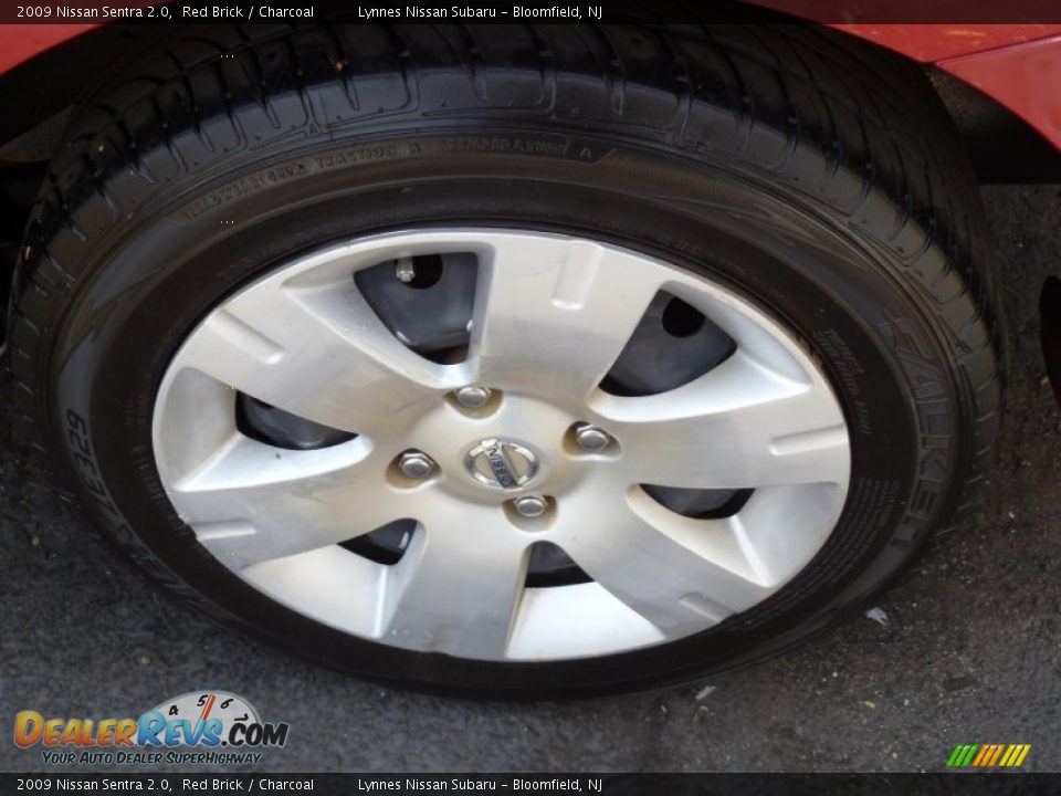 2009 Nissan Sentra 2.0 Red Brick / Charcoal Photo #11