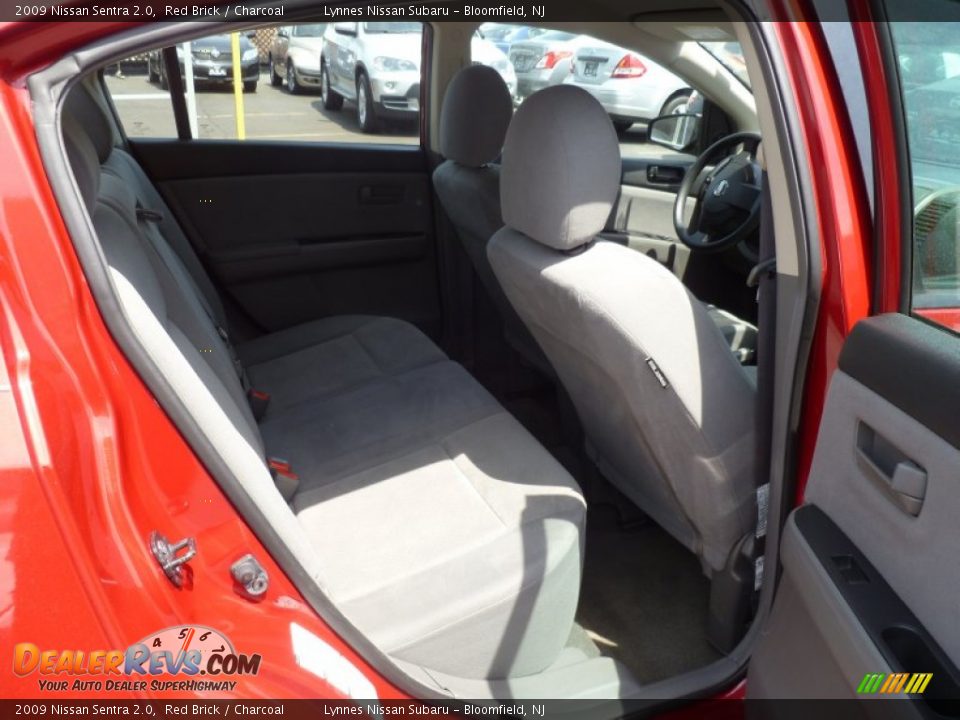 2009 Nissan Sentra 2.0 Red Brick / Charcoal Photo #16