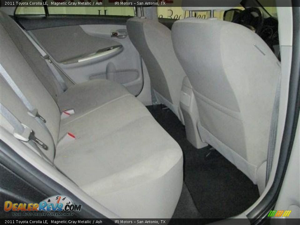 2011 Toyota Corolla LE Magnetic Gray Metallic / Ash Photo #18